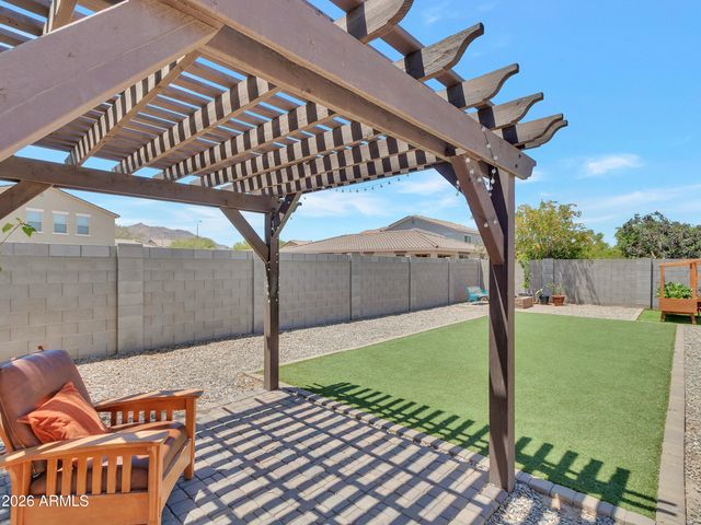 2307 W DESERT Lane, Phoenix, AZ 85041
