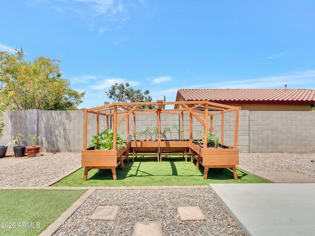 2307 W DESERT Lane, Phoenix, AZ 85041
