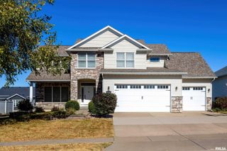 2116 E 60TH Street, Davenport, IA 52807