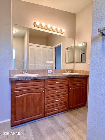 80 ACR 8050 Road, Concho, AZ 85924