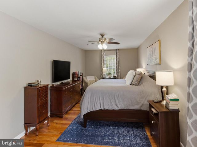 65 FOX HOLLOW LN, Sewell, NJ 08080