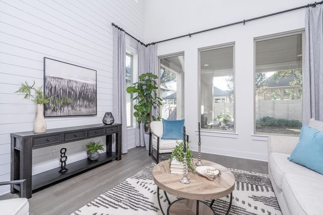 120 Diamondback DR, Georgetown, TX 78628