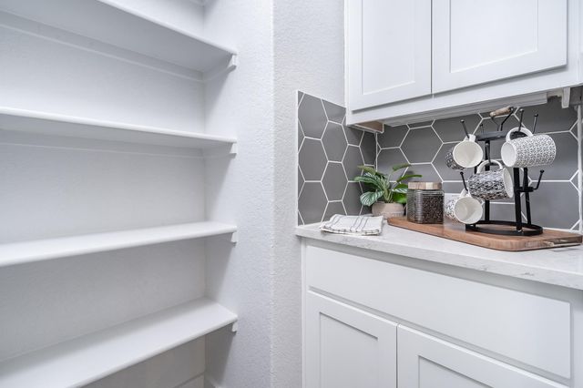 120 Diamondback DR, Georgetown, TX 78628