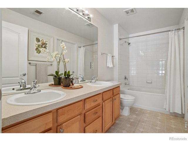 4715 Hahns Peak Drive 201, Loveland, CO 80538