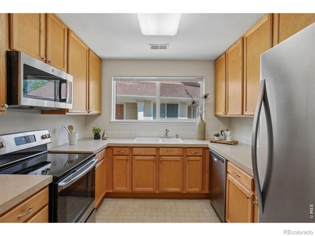 4715 Hahns Peak Drive 201, Loveland, CO 80538