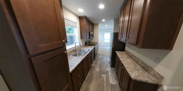 826 Chester Avenue, Bremerton, WA 98337