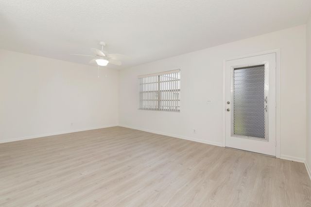 136 Flanders C, Delray Beach, FL 33484
