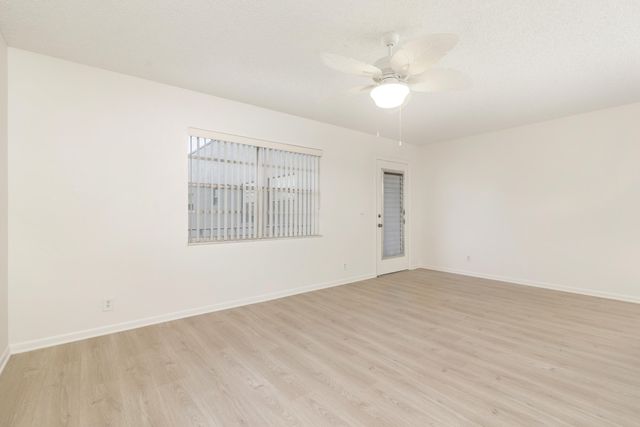 136 Flanders C, Delray Beach, FL 33484