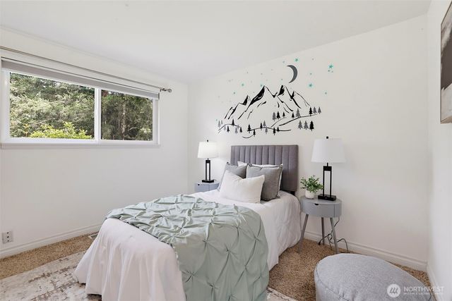 16106 Densmore Avenue N, Shoreline, WA 98133