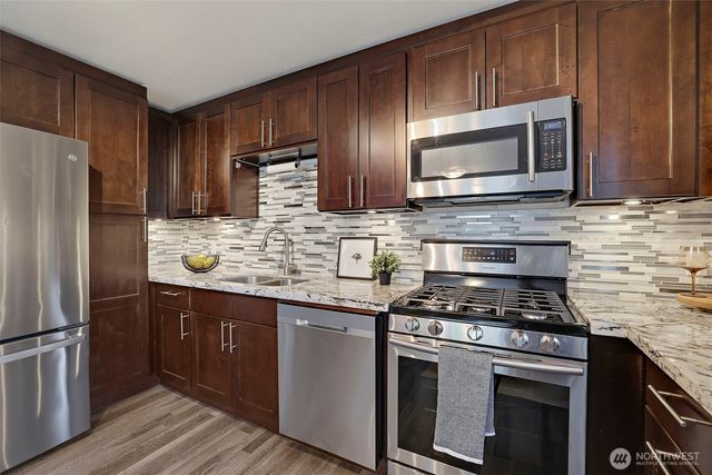 16106 Densmore Avenue N, Shoreline, WA 98133