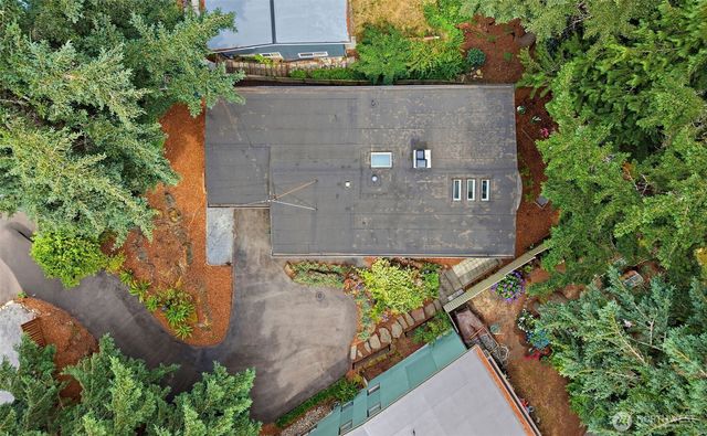 16106 Densmore Avenue N, Shoreline, WA 98133