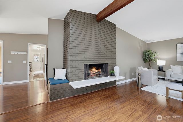 16106 Densmore Avenue N, Shoreline, WA 98133