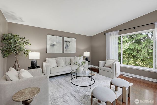 16106 Densmore Avenue N, Shoreline, WA 98133