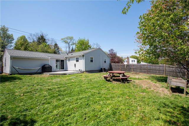 1 Knollwood Drive, Cumberland, RI 02864