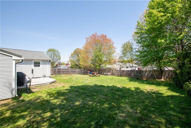1 Knollwood Drive, Cumberland, RI 02864