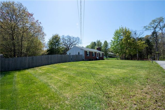 1 Knollwood Drive, Cumberland, RI 02864