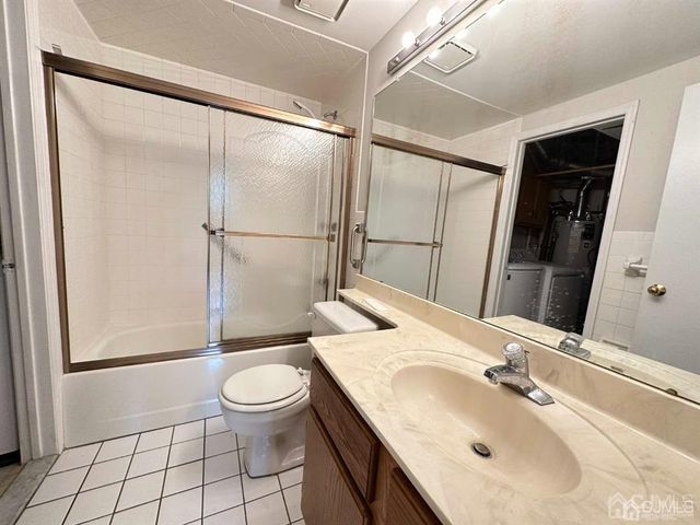 6111 Cedar Court, South Brunswick, NJ 08852