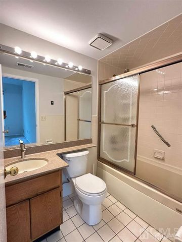 6111 Cedar Court, South Brunswick, NJ 08852