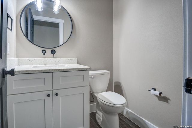 700 Firefly Dr, Canyon Lake, TX 78133