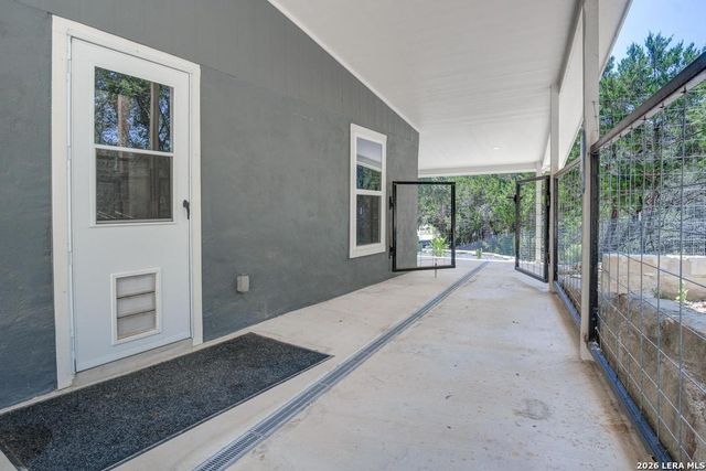 700 Firefly Dr, Canyon Lake, TX 78133