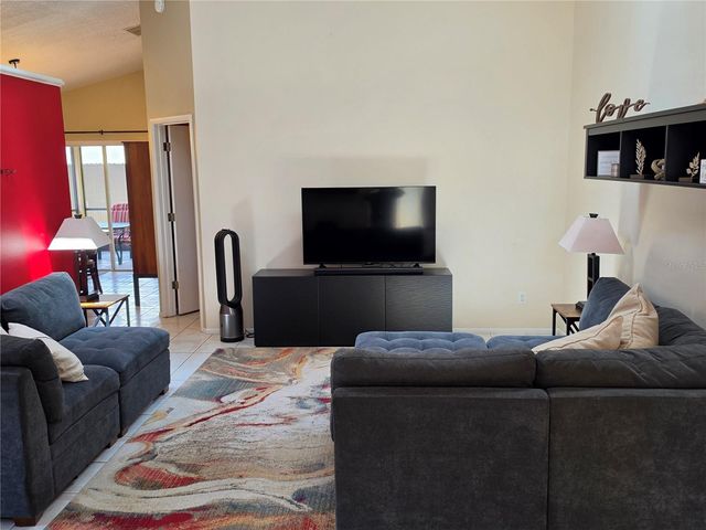 10041 RIVER GLEN CT, Orlando, FL 32825