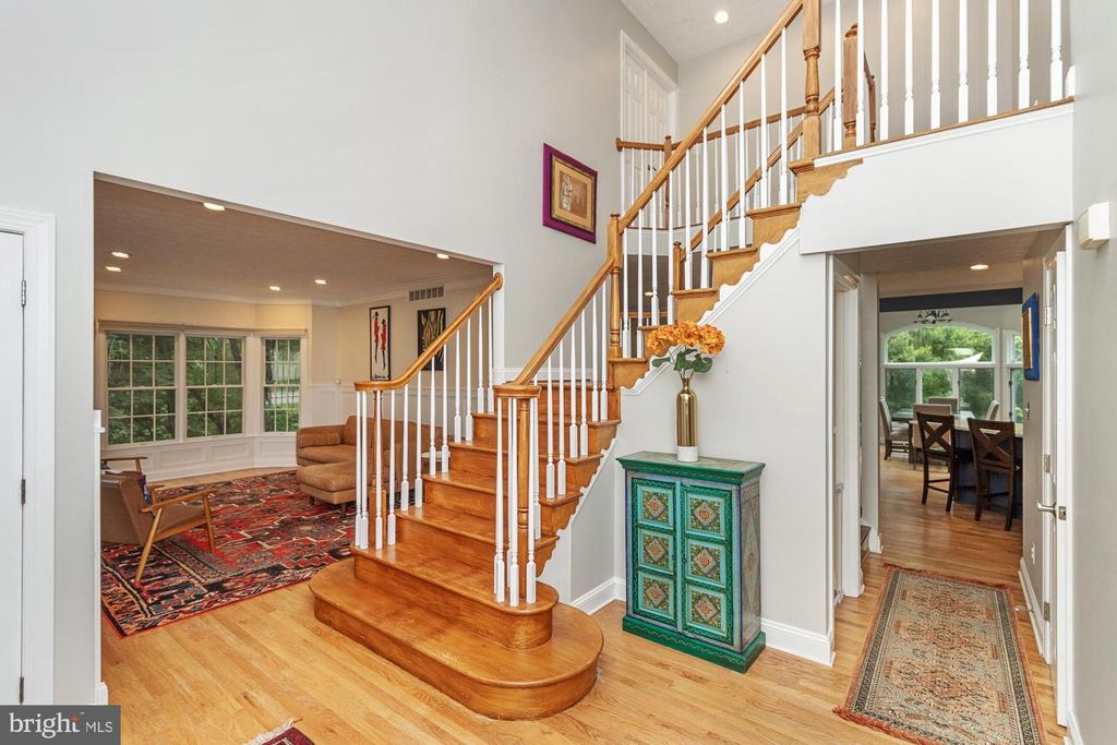 8 LOCHWELL CT, Baltimore, MD 21234