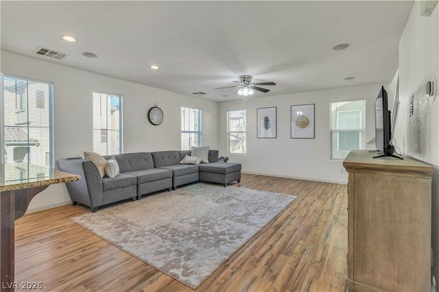 1239 Little Boy Blue Avenue, Las Vegas, NV 89183