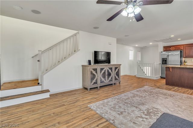 1239 Little Boy Blue Avenue, Las Vegas, NV 89183