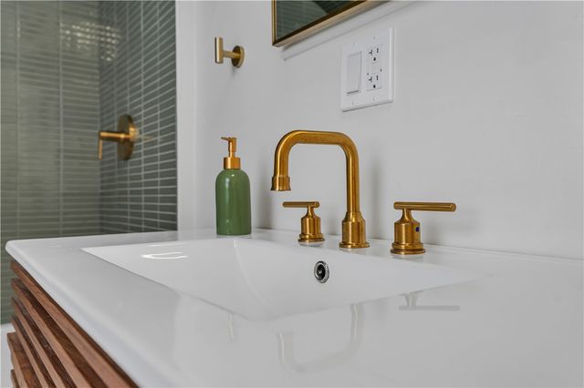 212 Leah Street, Providence, RI 02908