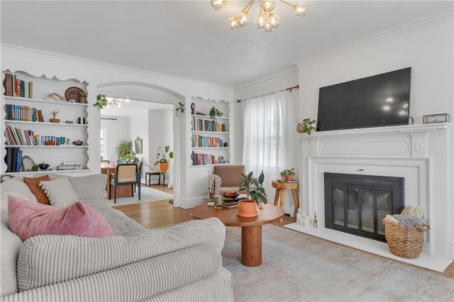 212 Leah Street, Providence, RI 02908