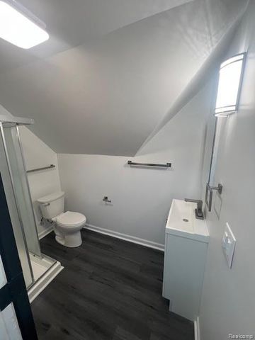 18499 Robson Street, Detroit, MI 48235