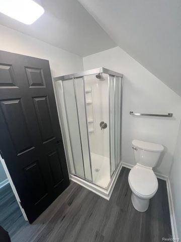 18499 Robson Street, Detroit, MI 48235