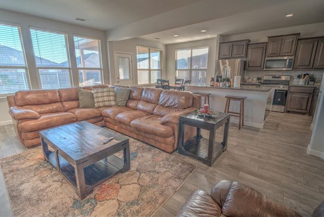 6915 Thomas Paine Rd, Midland, TX 79706