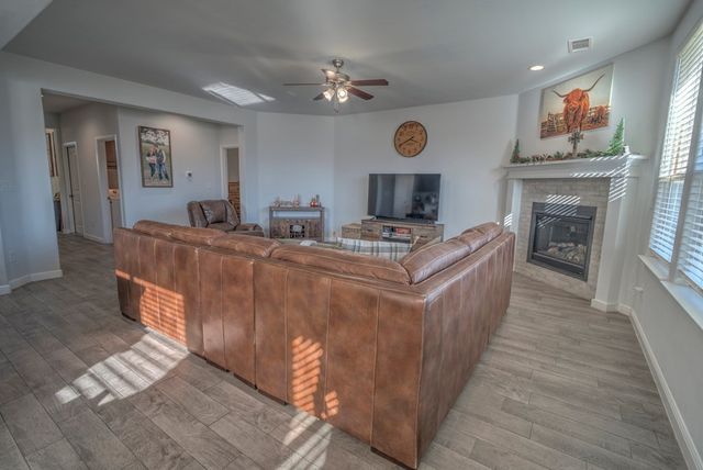 6915 Thomas Paine Rd, Midland, TX 79706