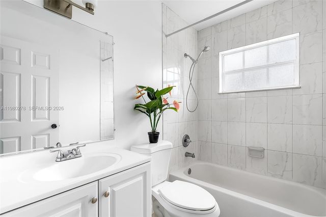 2327 NW 52nd Ct 2327, Fort Lauderdale, FL 33309