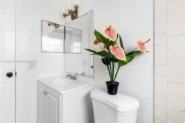 2327 NW 52nd Ct 2327, Fort Lauderdale, FL 33309