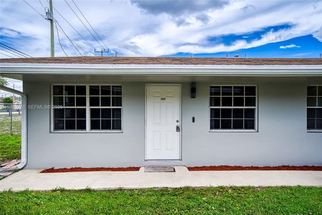 2327 NW 52nd Ct 2327, Fort Lauderdale, FL 33309
