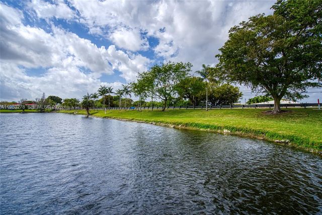 2327 NW 52nd Ct 2327, Fort Lauderdale, FL 33309