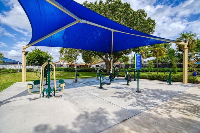 2327 NW 52nd Ct 2327, Fort Lauderdale, FL 33309