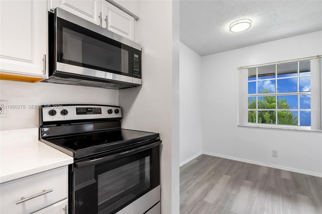 2327 NW 52nd Ct 2327, Fort Lauderdale, FL 33309