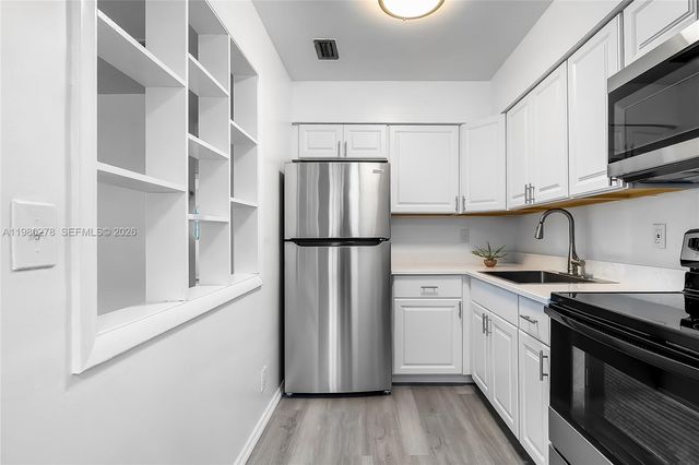 2327 NW 52nd Ct 2327, Fort Lauderdale, FL 33309