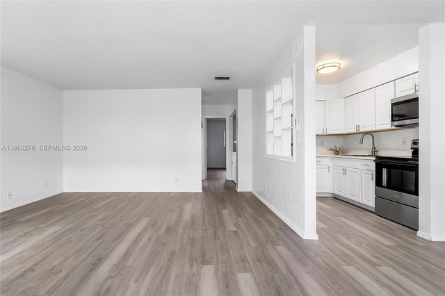 2327 NW 52nd Ct 2327, Fort Lauderdale, FL 33309