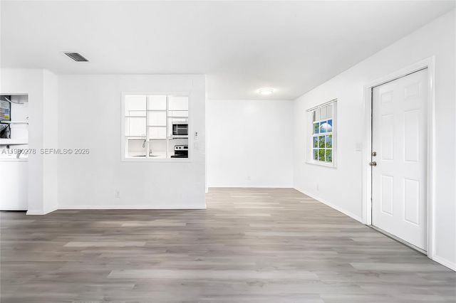 2327 NW 52nd Ct 2327, Fort Lauderdale, FL 33309