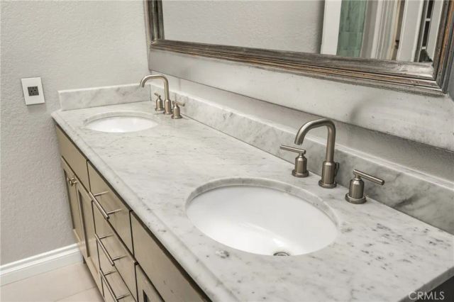 16 Sudbury, Laguna Niguel, CA 92677