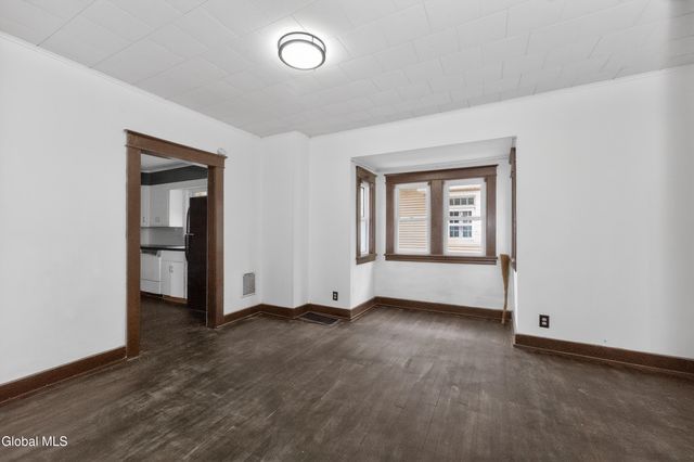 23 Woodrow Court, Troy, NY 12180