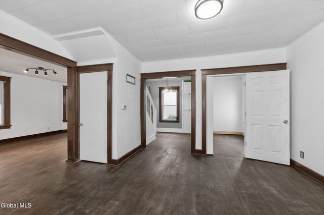 23 Woodrow Court, Troy, NY 12180