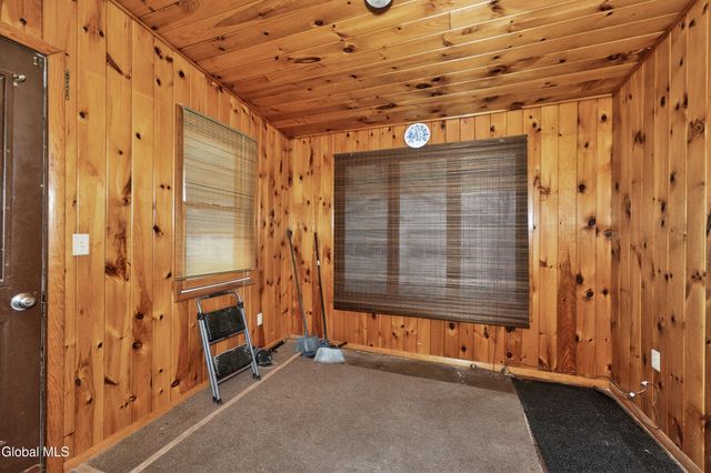 23 Woodrow Court, Troy, NY 12180