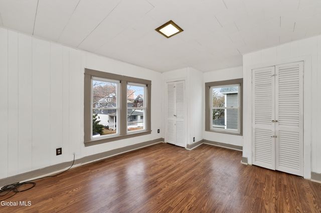 23 Woodrow Court, Troy, NY 12180