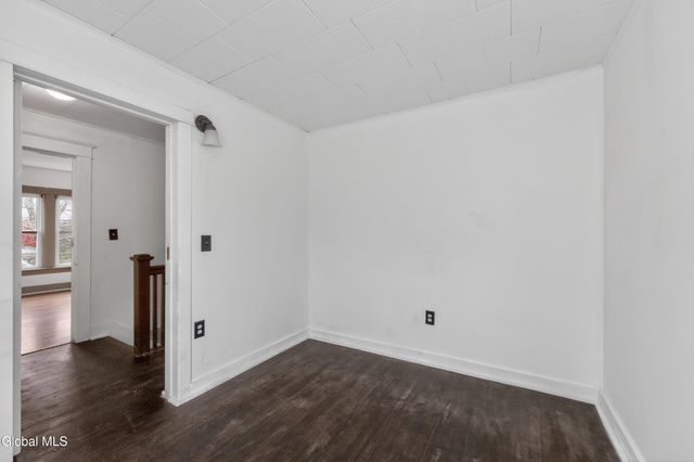 23 Woodrow Court, Troy, NY 12180