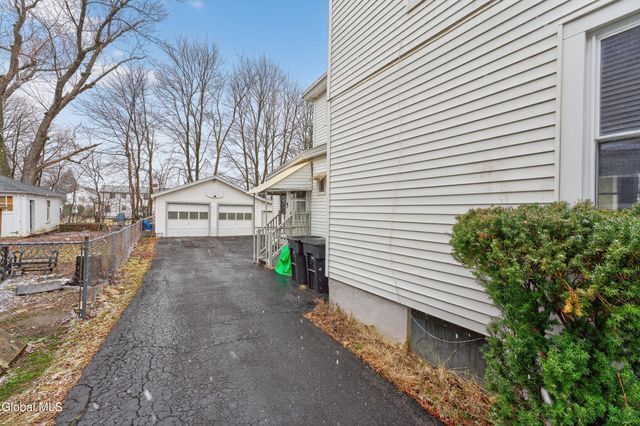 23 Woodrow Court, Troy, NY 12180